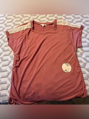 Misia Rosewood Ribbed Short Sleeve Top